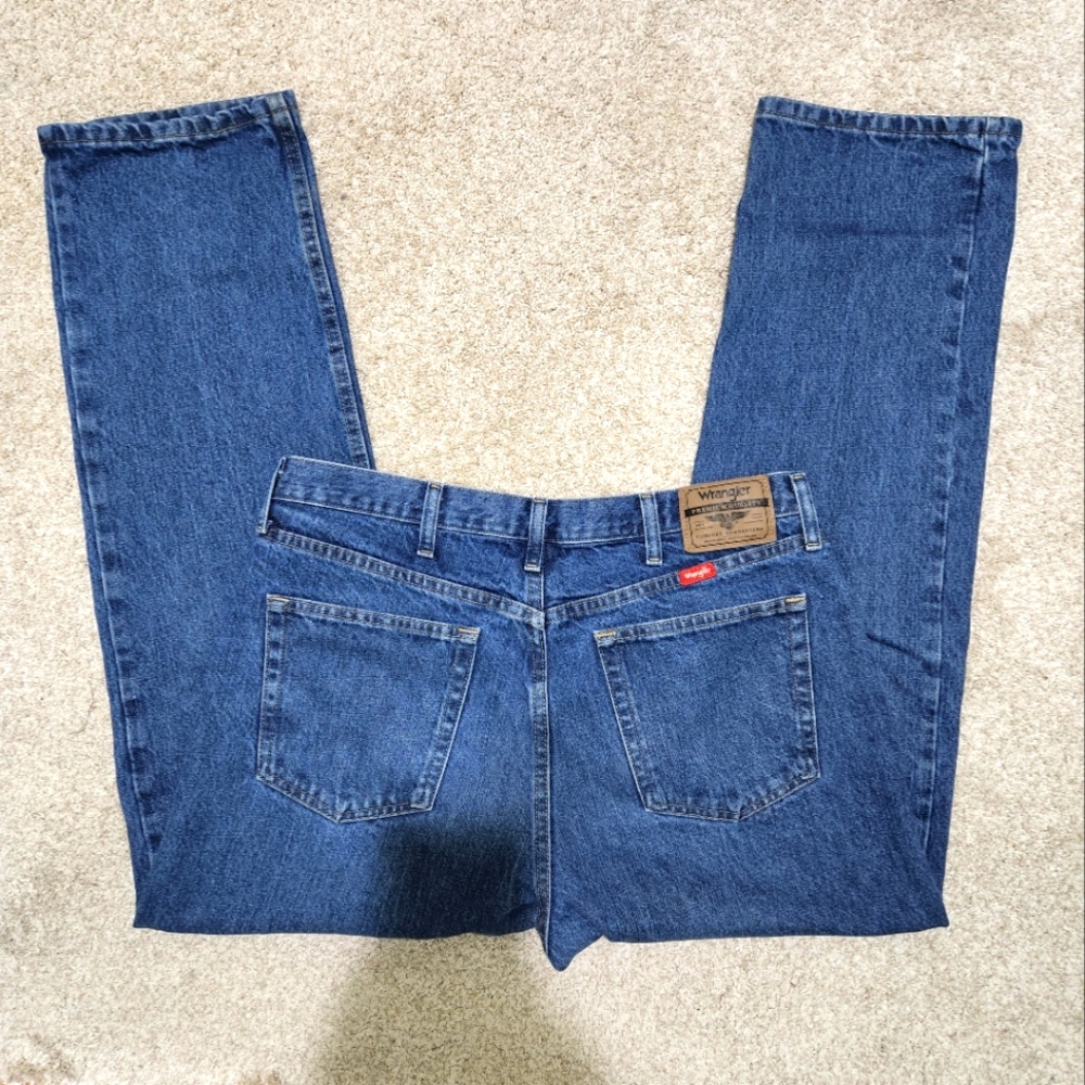 Blue Wrangler jeans. NWOT